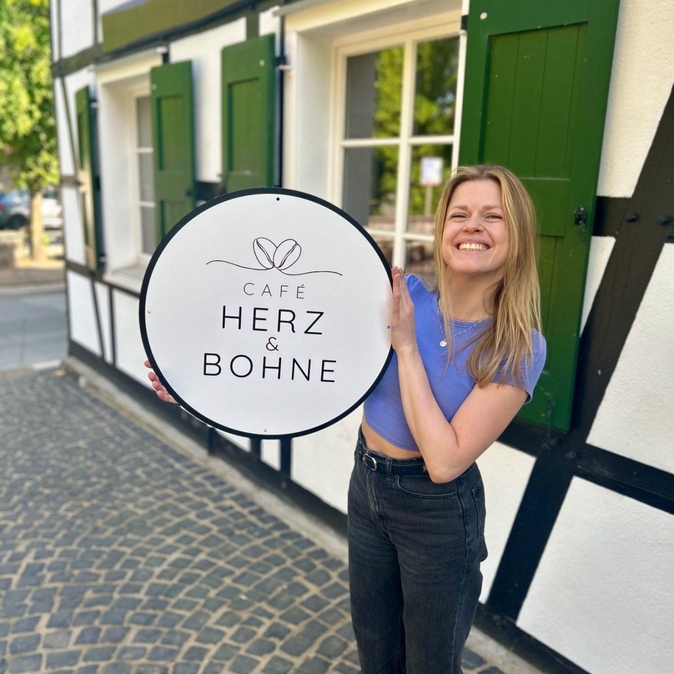 Café Herz & Bohne Logo Café Herz & Bohne Logo